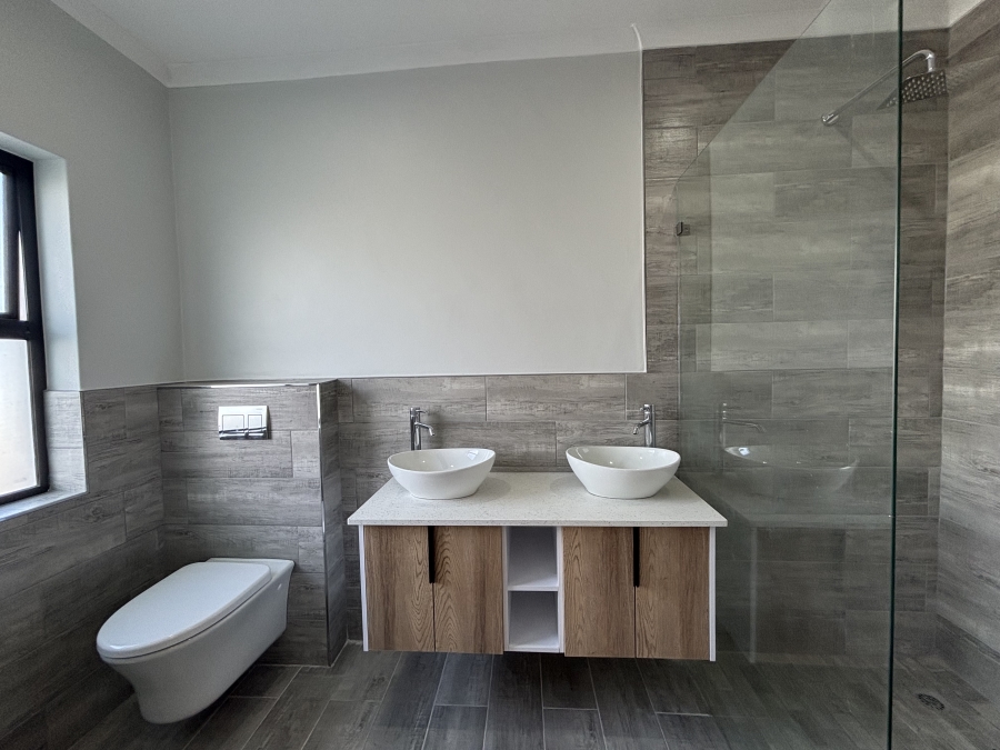 4 Bedroom Property for Sale in Sandown Western Cape